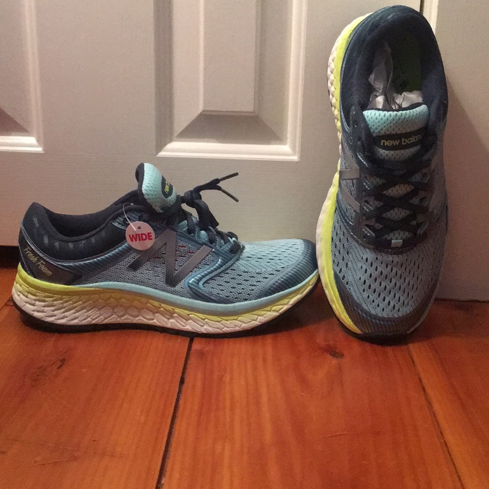 New Balance sneakers never worn ! Make an offer!